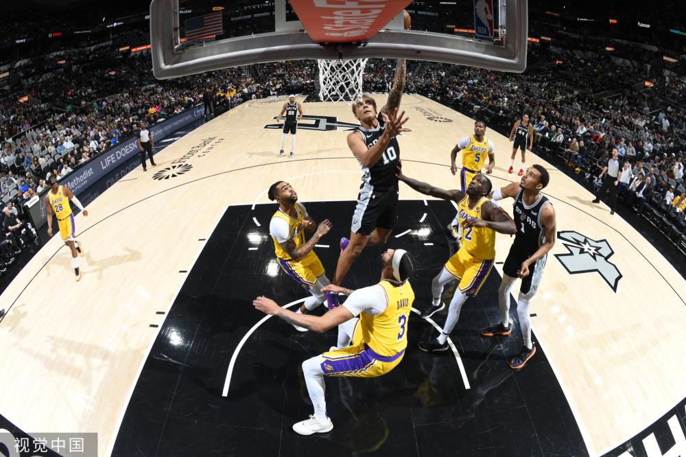 强敌防守下 强敌防守下